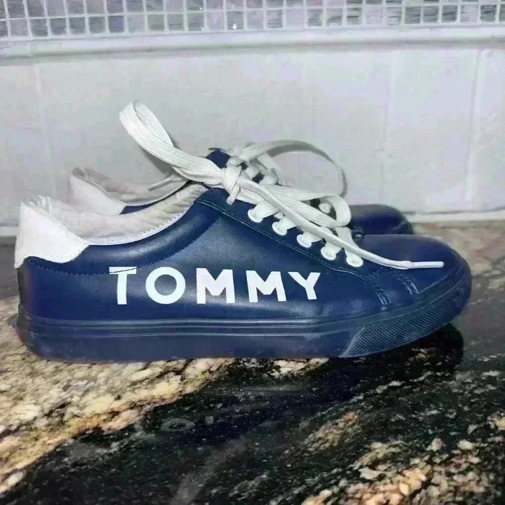 Tommy Hilfiger Sneakers for Woman. Size 6, Blue & White